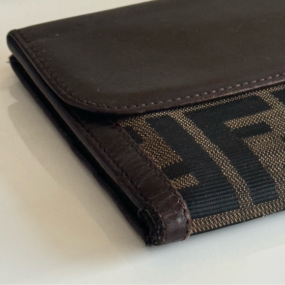 FENDI ☆ Zucca Wallet ☆ Pre-Loved Condition ☆ Authentic - Picture 9 of 10